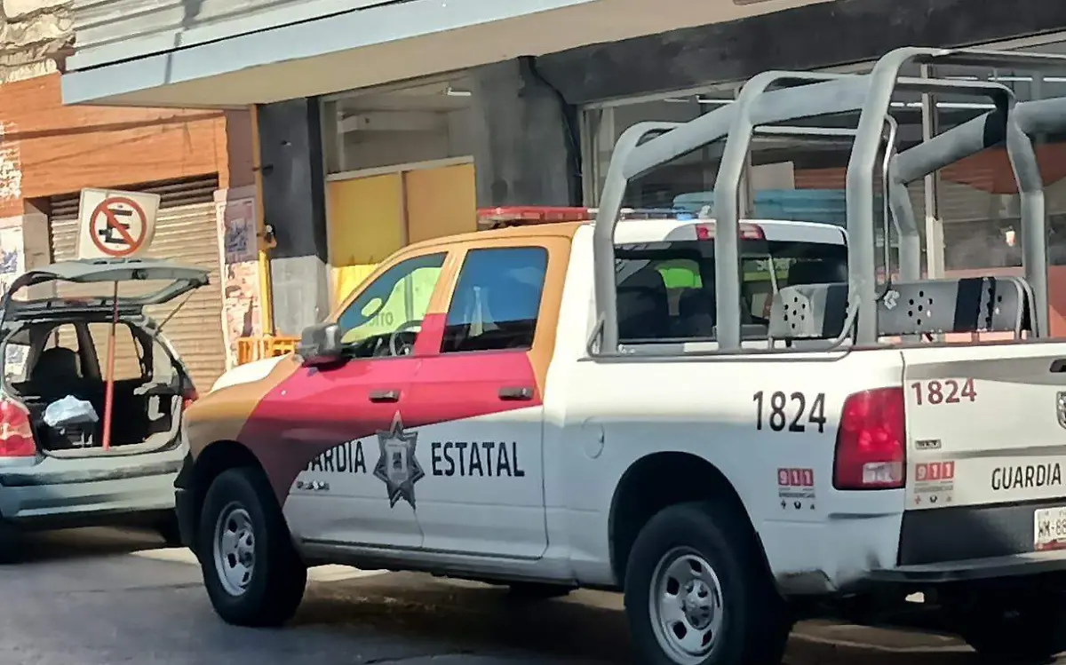 Asaltan tienda Oxxo en el centro de Tampico Antonio Campos (2)